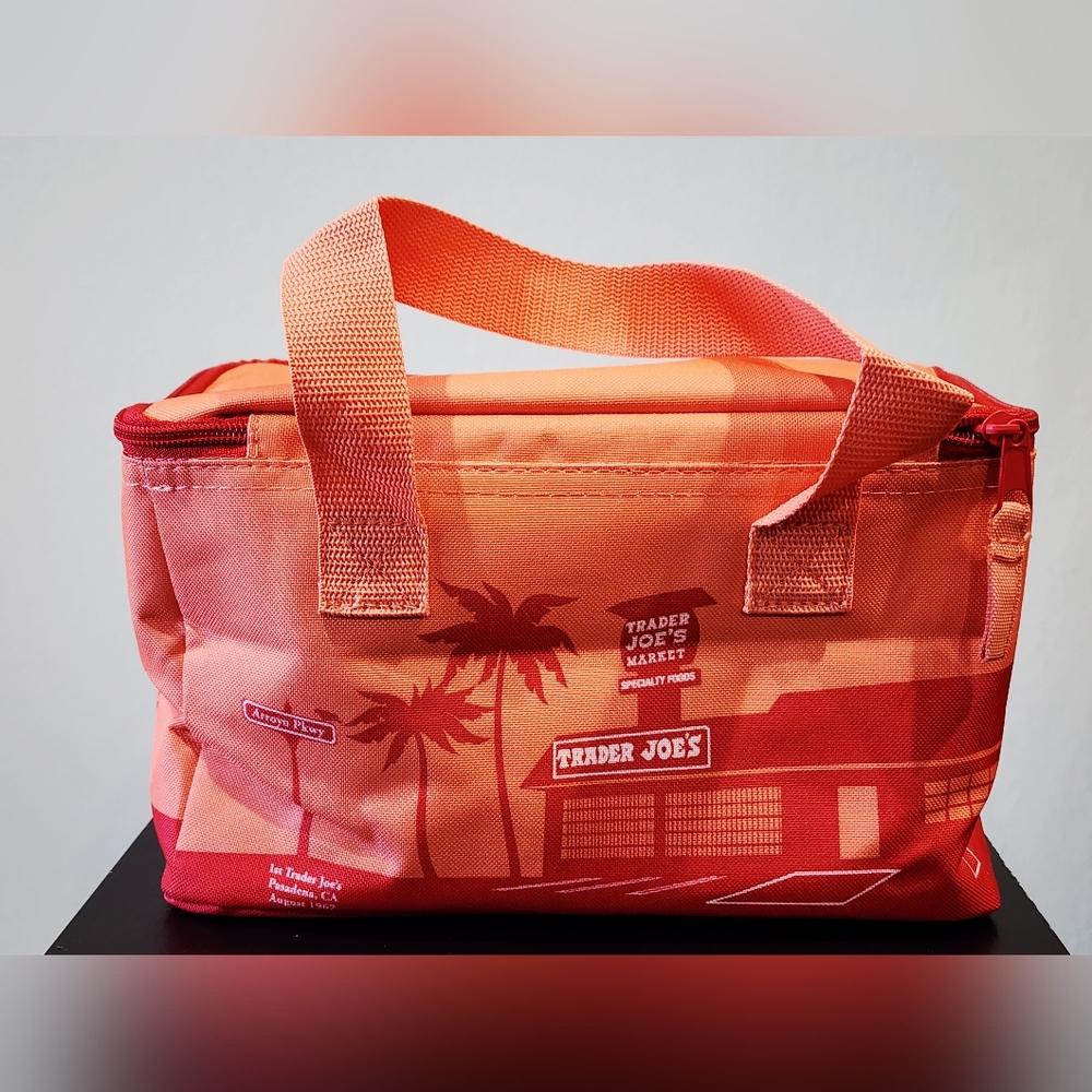 Trader Joe's Mini  Insulated Cooler/Lunch Bag | Peach